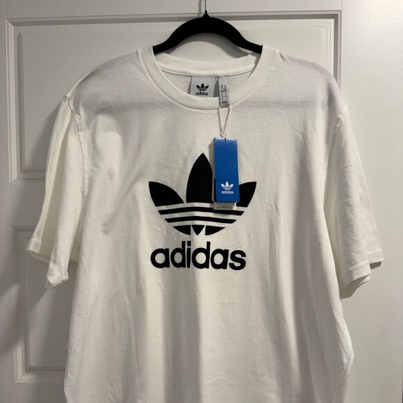 Adidas White Men’s T-Shirt with Logo — Size XXL | NWT (Never Worn) - Picture 2 of 6